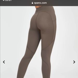 Spanx every.wear knockout leggings